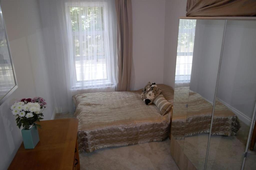 2 Bed Room Flat Near Westfield, West London Exterior foto